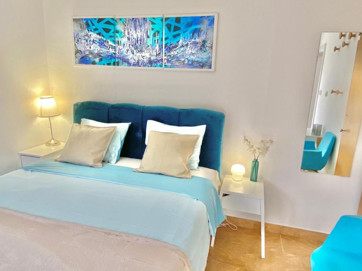 Mamma Mia Apartments-City Center Hvar Town Esterno foto