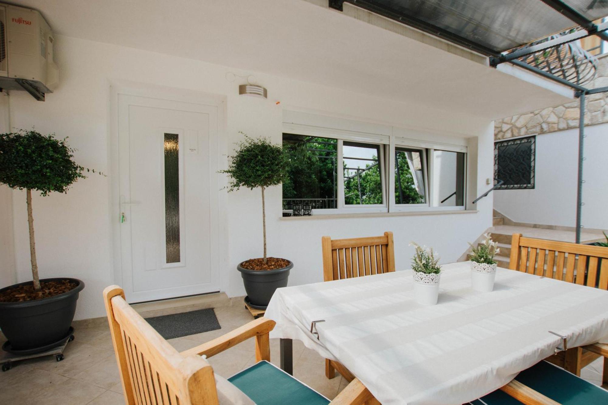Mamma Mia Apartments-City Center Hvar Town Esterno foto