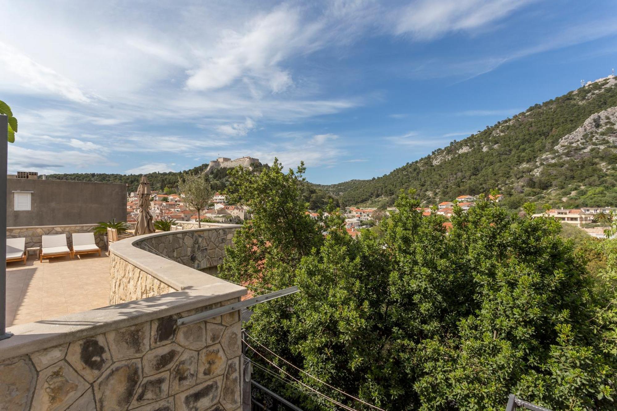 Mamma Mia Apartments-City Center Hvar Town Esterno foto