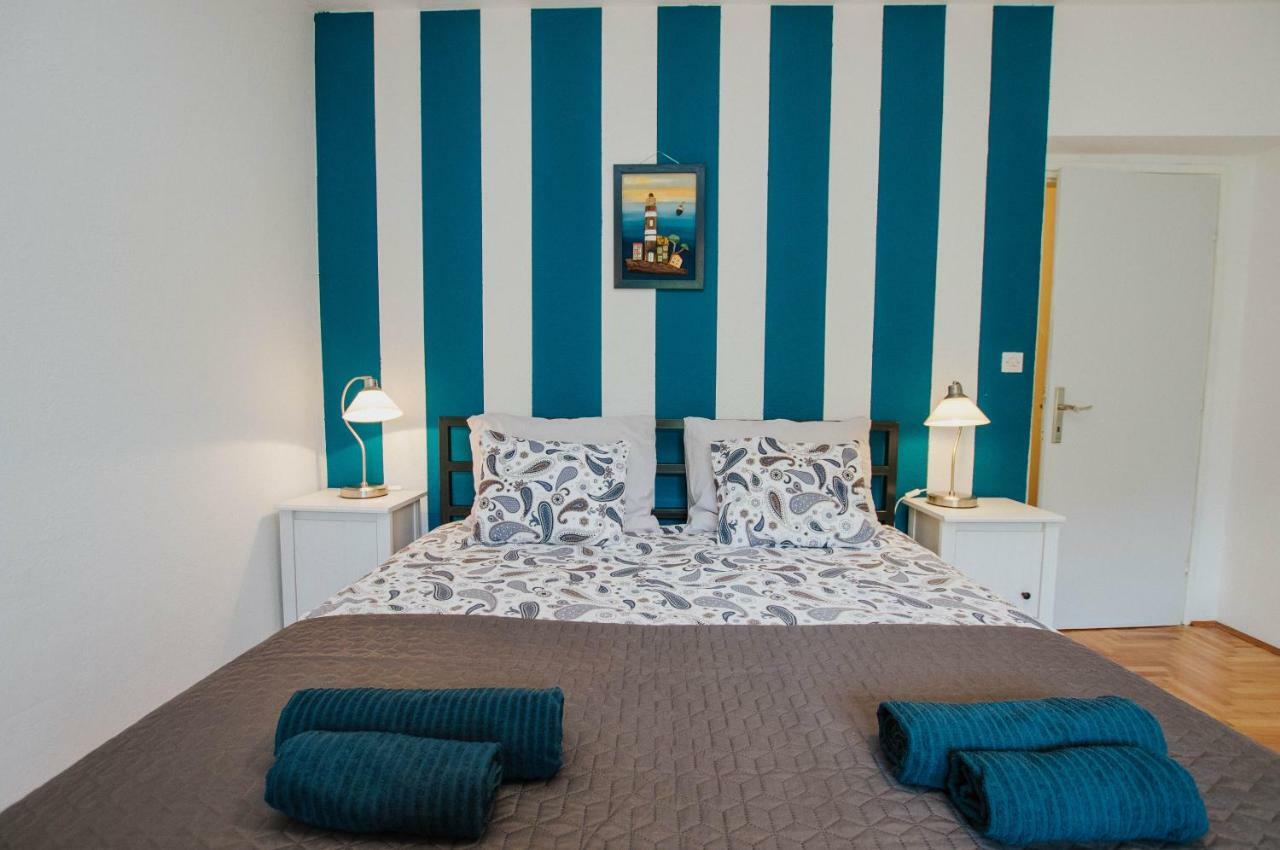 Mamma Mia Apartments-City Center Hvar Town Esterno foto